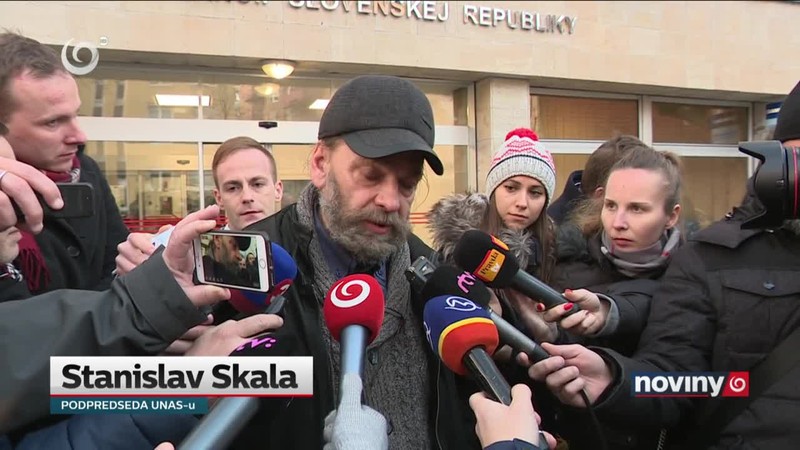 Štrajk autodopravcov pokračuje