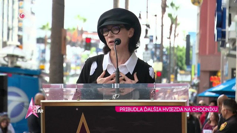 PRIBUDLA ĎALŠIA HVIEZDA NA CHODNÍKU