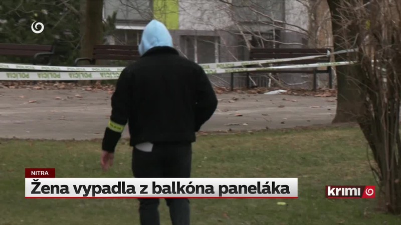 Žena vypadla z balkóna paneláka