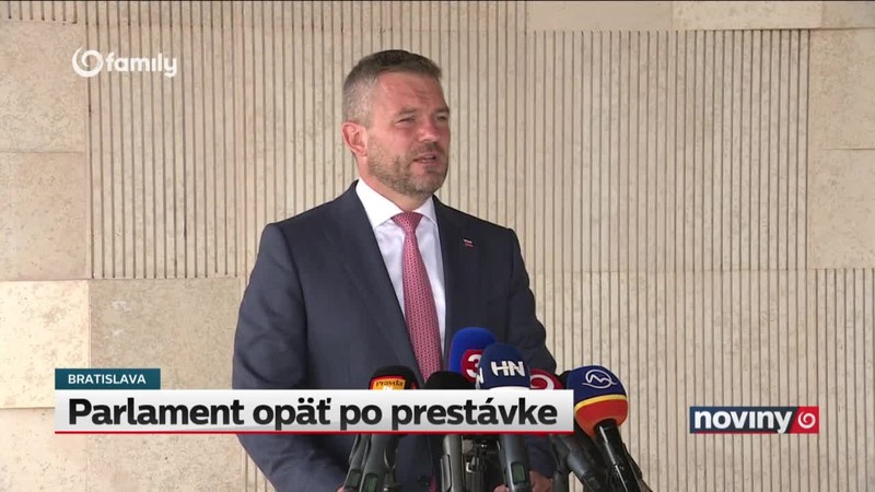 Parlament opäť po prestávke