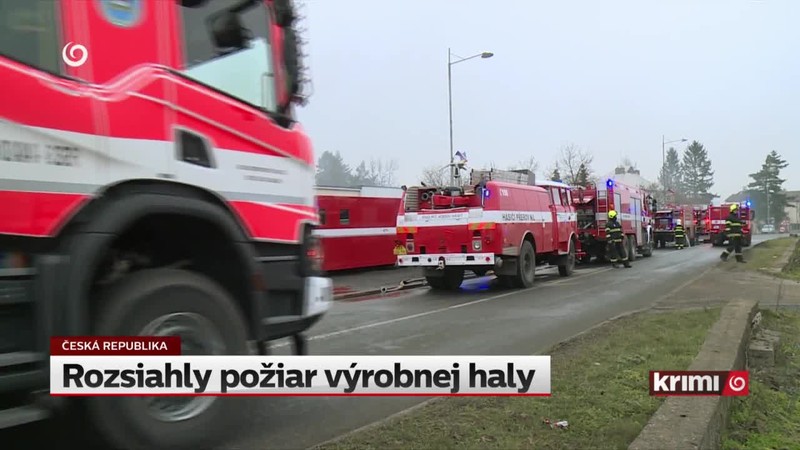 Rozsiahly požiar výrobnej haly