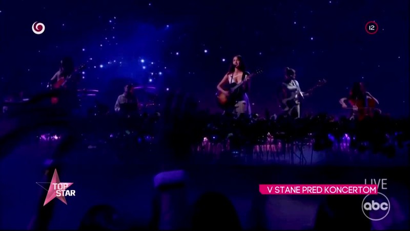 V STANE PRED KONCERTOM