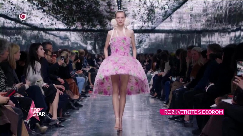 ROZKVITNITE S DIOROM