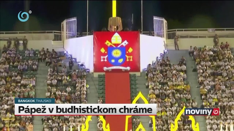 Pápež v budhistickom chráme