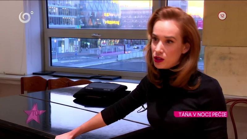 TÁŇA V NOCI PEČIE