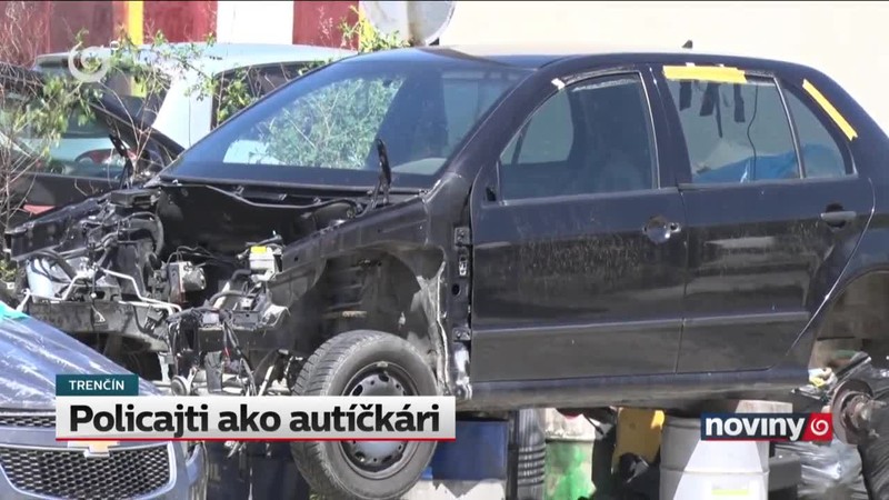 Policajti ako autíčkári