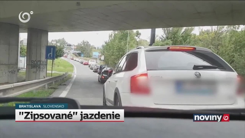 VIDEO: Polícia našla vodiča, ktorý spôsobuje ranné kolóny