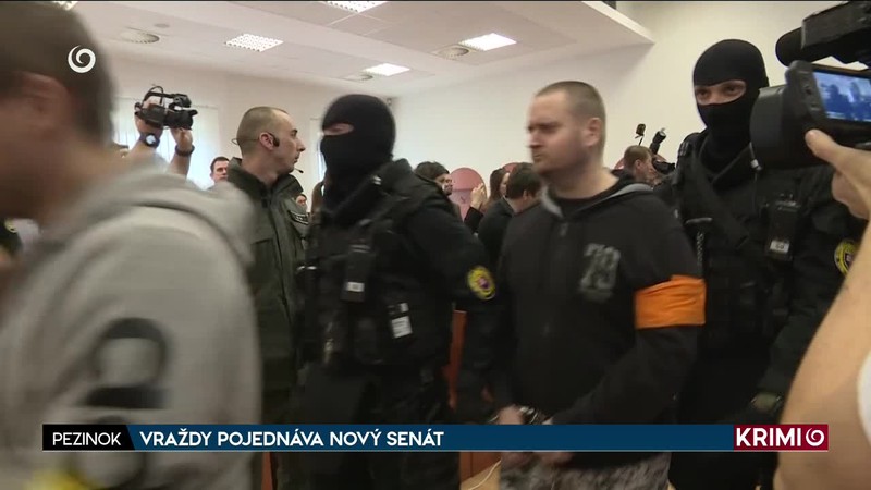 VRAŽDY POJEDNÁVA NOVÝ SENÁT