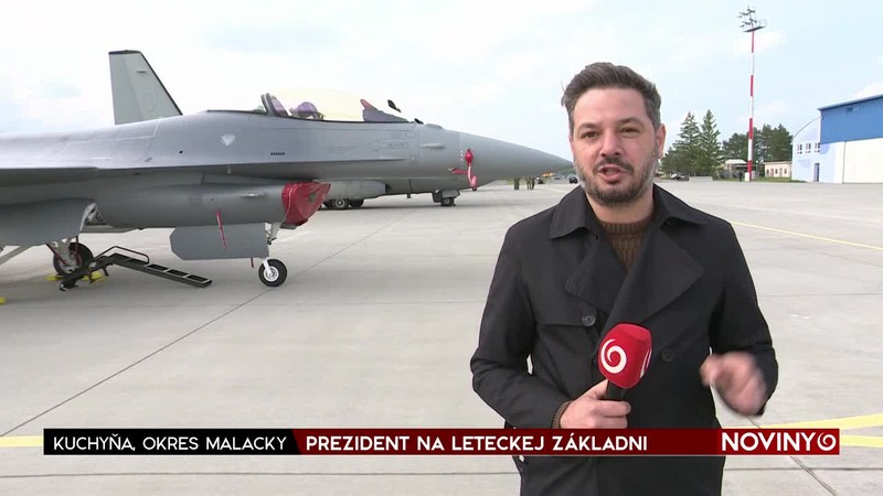 PREZIDENT NA LETECKEJ ZÁKLADNI