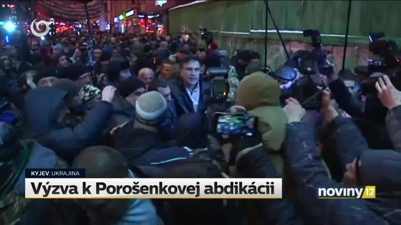 Výzva k Porošenkovej abdikácii