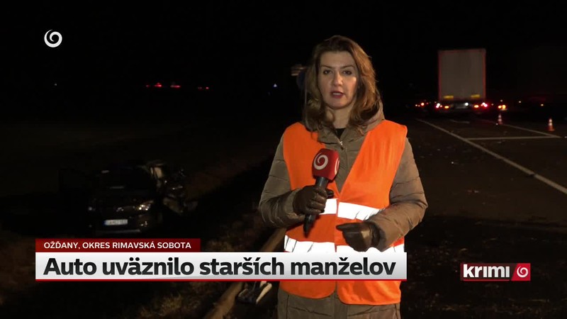 Auto uväznilo starších manželov