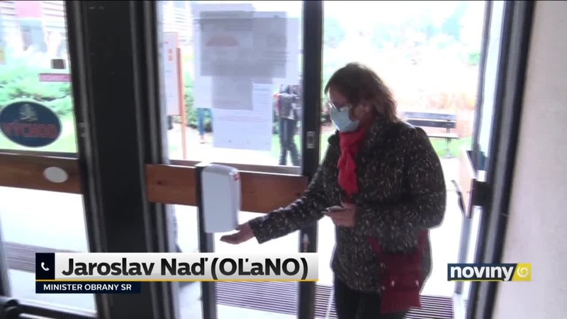 Naď úraduje z domu