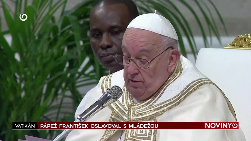 PÁPEŽ FRANTIŠEK OSLAVOVAL S MLÁDEŽOU