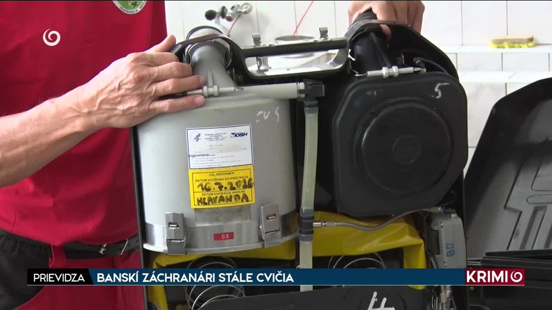 BANSKÍ ZÁCHRANÁRI STÁLE CVIČIA