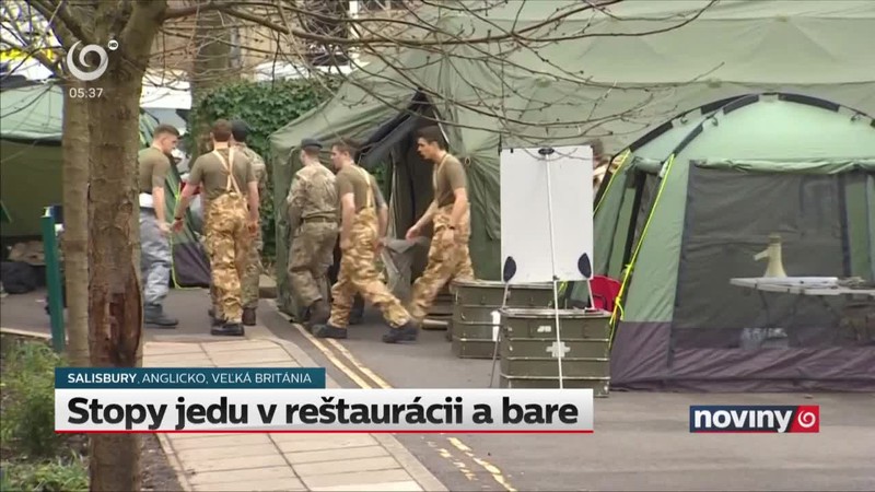 Stopy jedu v reštaurácii a bare