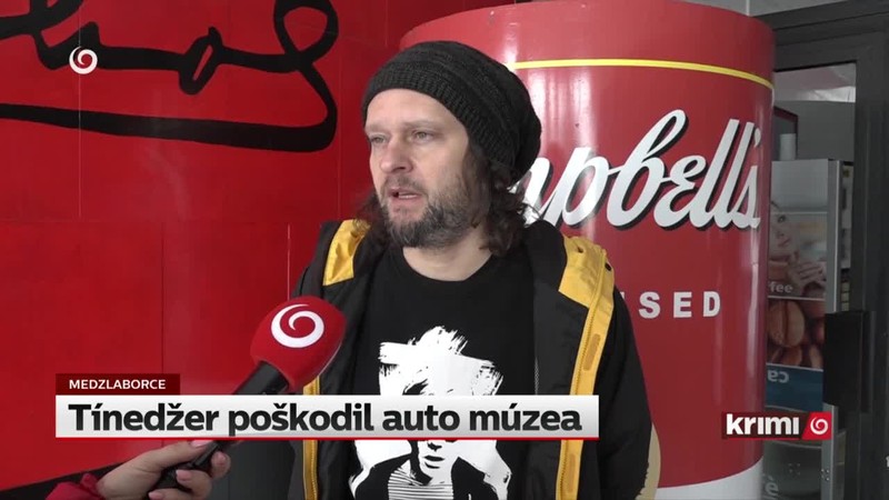 Tínedžer poškodil auto múzea