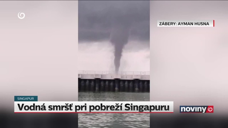 Vodná smršť pri pobreží Singapuru