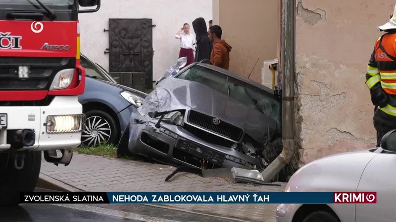 NEHODA ZABLOKOVALA HLAVNÝ ŤAH