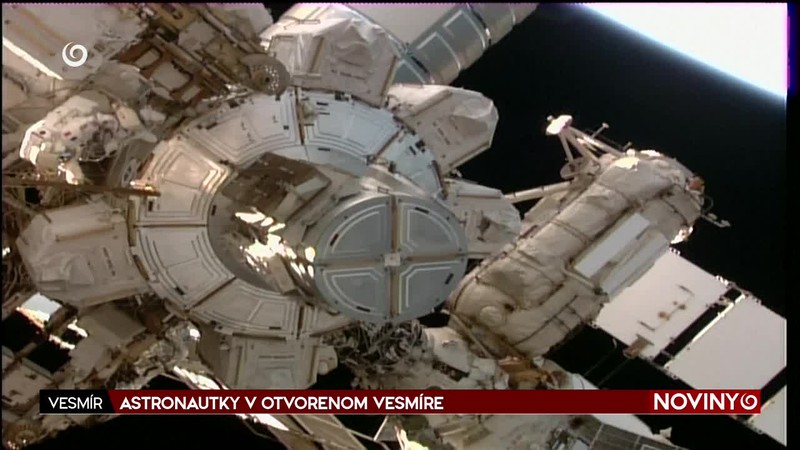 ASTRONAUTKY V OTVORENOM VESMÍRE
