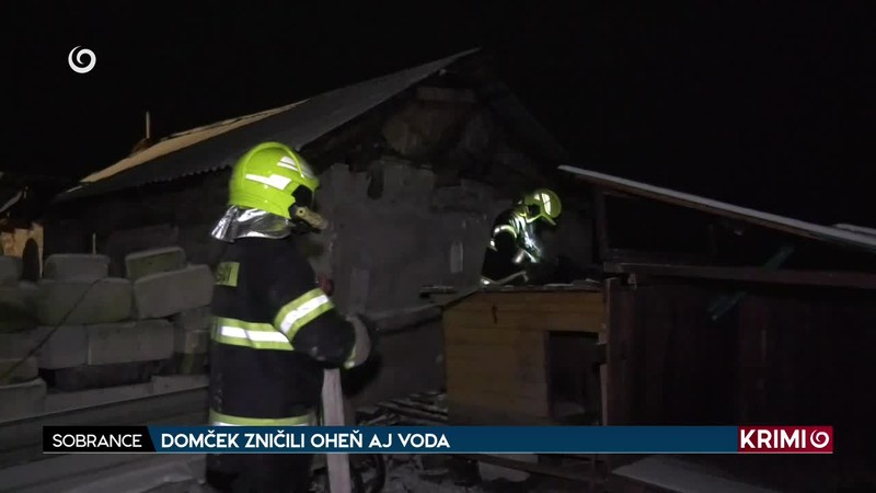 DOMČEK ZNIČILI OHEŇ AJ VODA