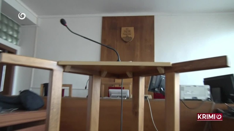 VODIČOVI NA ÚTEKU DOŠLA NAFTA