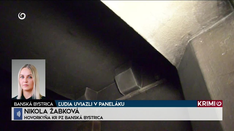 ĽUDIA UVIAZLI V PANELÁKU