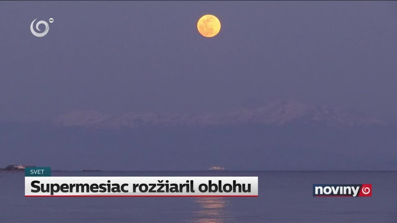 Supermesiac rozžiaril oblohu