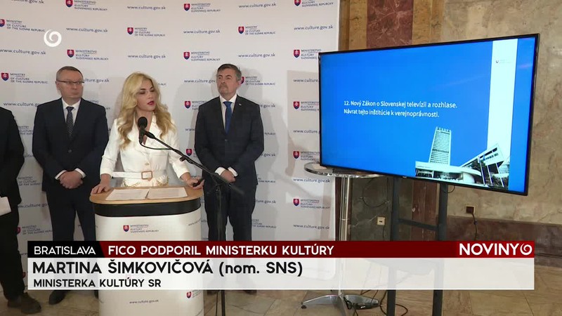 FICO PODPORIL MINISTERKU KULTÚRY
