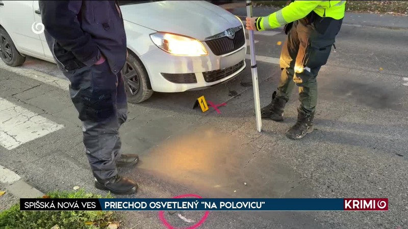 PRIECHOD OSVETLENÝ "NA POLOVICU"
