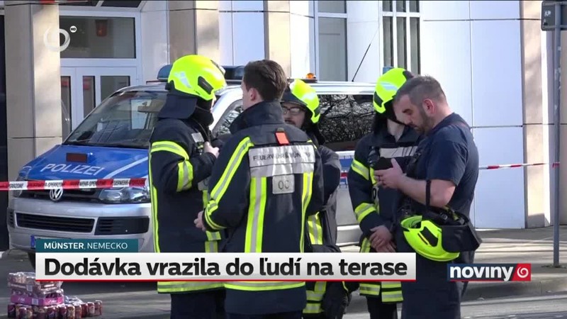 Dodávka vrazila do ľudí na terase