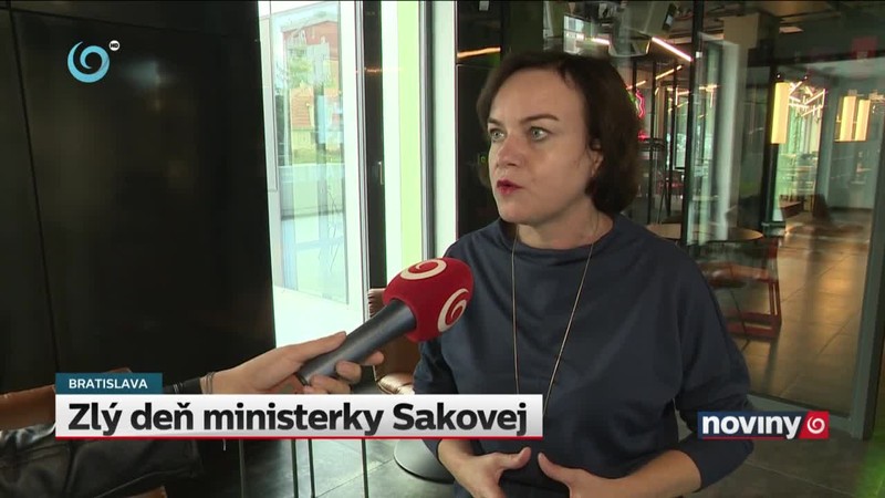 Zlý deň ministerky Sakovej