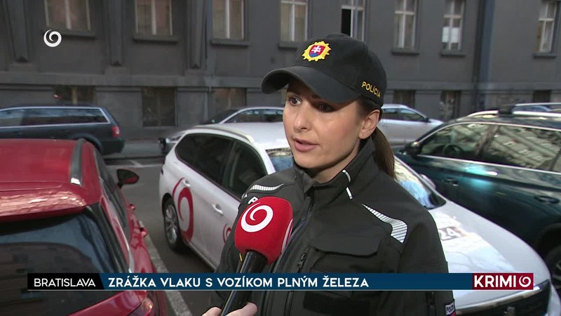 ZRÁŽKA VLAKU S VOZÍKOM PLNÝM ŽELEZA