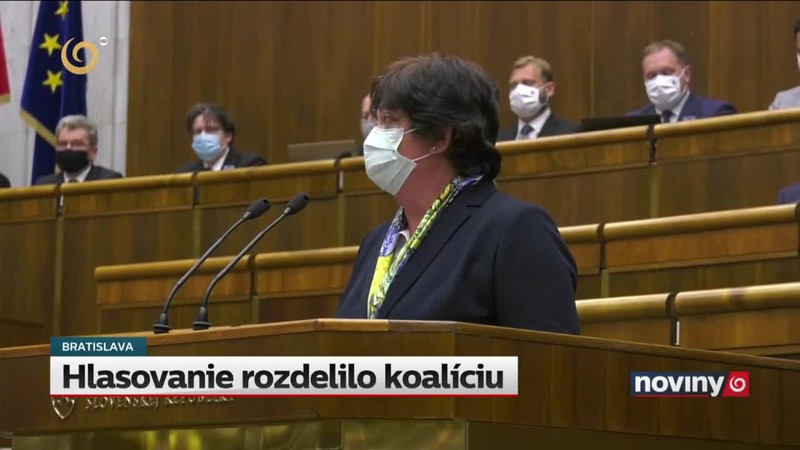 Hlasovanie rozdelilo koalíciu