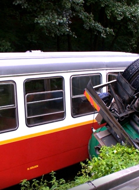Cisterna vyletela z cesty a valcovala všetko, vrátane vláčikov Košickej historickej železničky