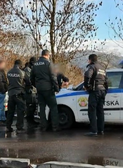 V Banskej Bystrici vyčíňal nebezpečný muž.