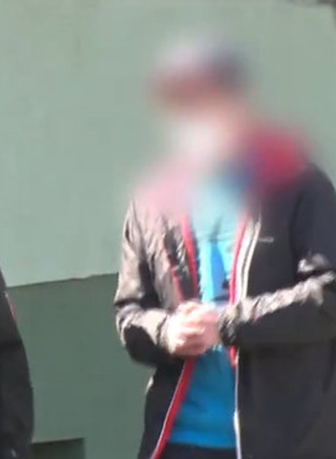 16 mesiacov pre krádež chlebíčkov.