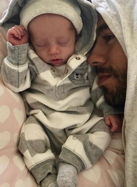 Iglesias so synčekom