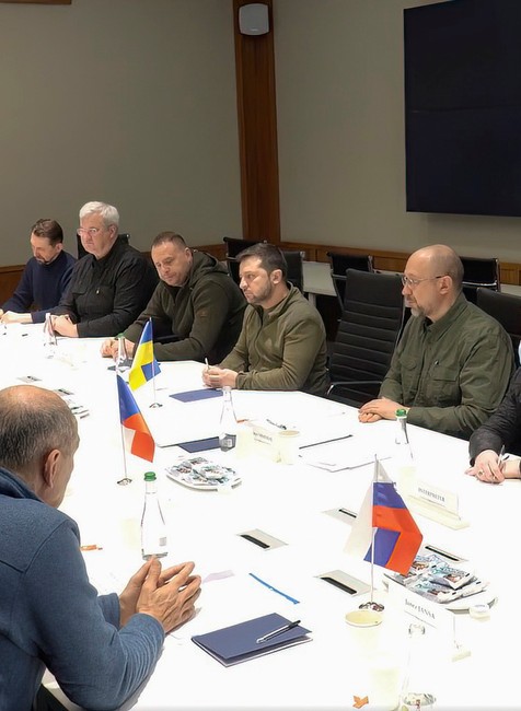 Stretnutie Zelenského s premiérmi Poľska, Slovinska, Česka