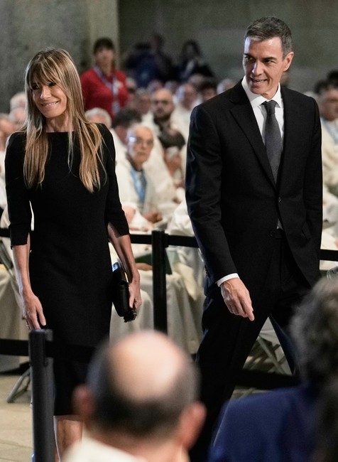 Pedro Sanchez a Begona Gomez