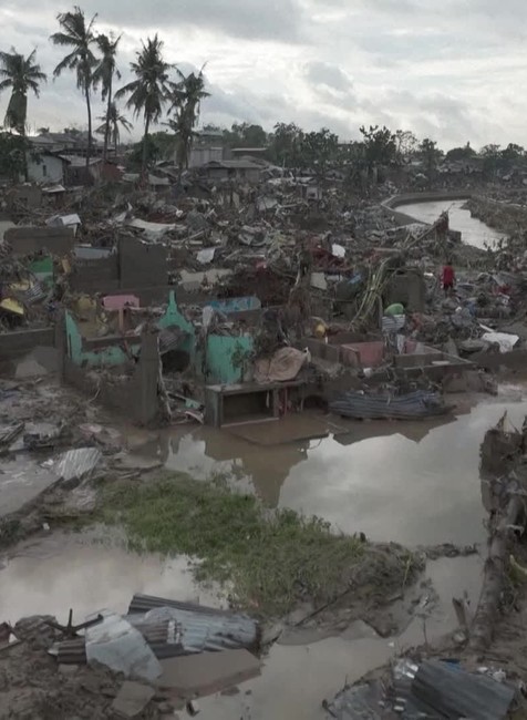 [multi] FilipinyKalmaegi 3917