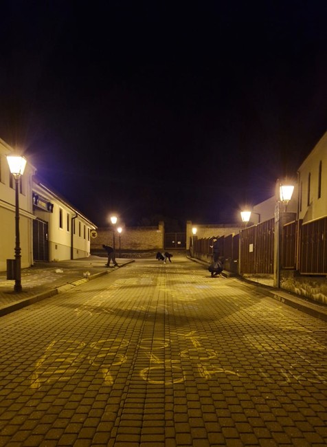 Kriedové nadpisy odstránili