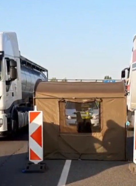 Vypila pol litra rumu a sadla si za volant. 