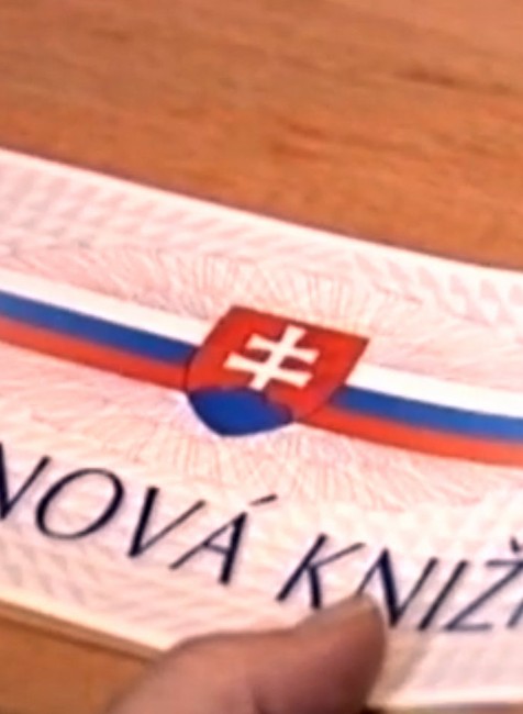 Dôchodcovi zmrazili bankový účet. Exekútor môže vymáhať dlh aj po 20 rokoch