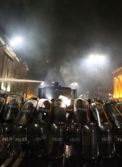 Demonštranti chceli vniknúť do parlamentu