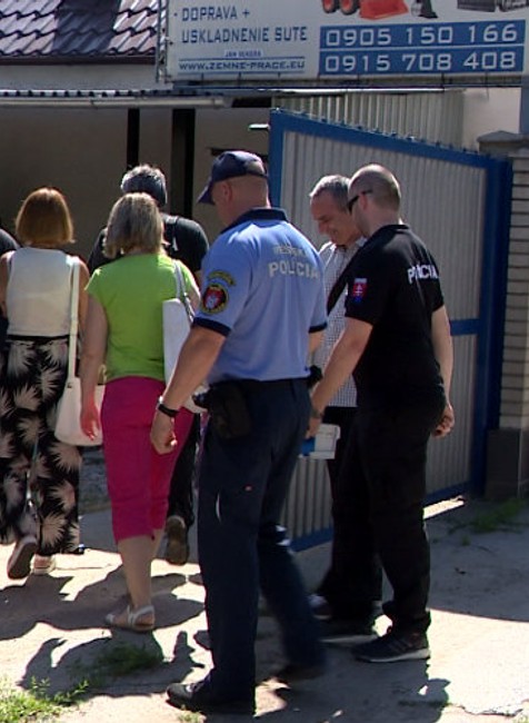 Rekonštrukcia vraždy: Muž strelil suseda do hlavy, do väzenia ale zrejme nepôjde