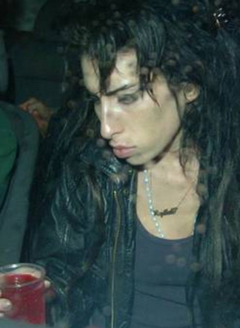 Opitá Amy Winehouse