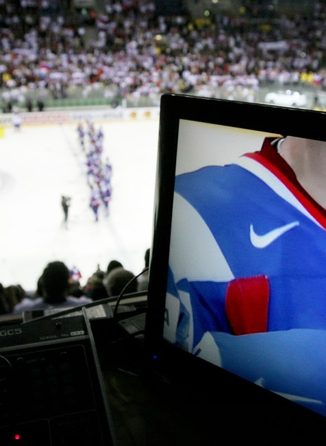 Pavol Demitra sa lúči s reprezentáciou po zápase Slovensko - Dánsko na majstrovstvách sveta 2011