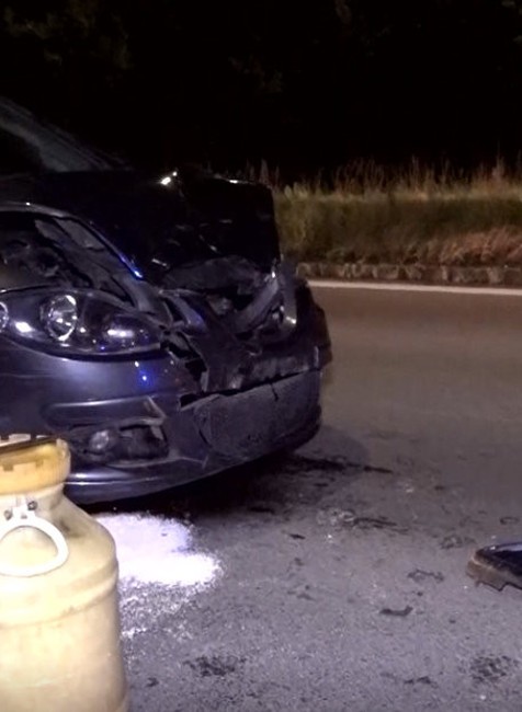 nabúrané auto po nedobrzdení 