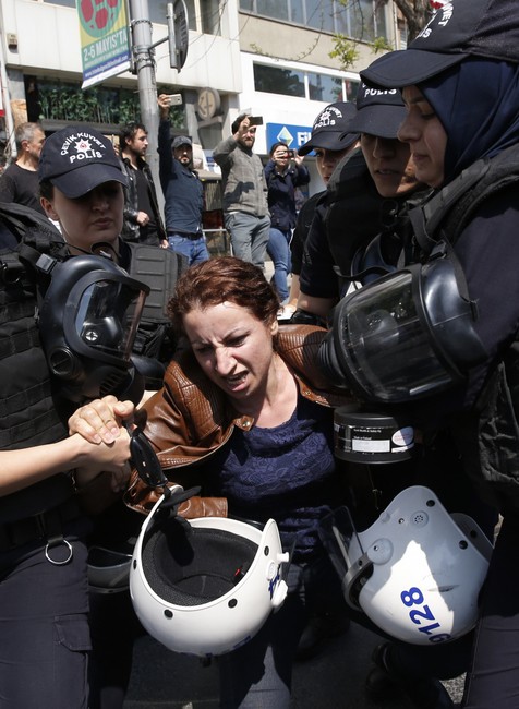 V Turecku počas Sviatku práce zatýkali aj ženy 