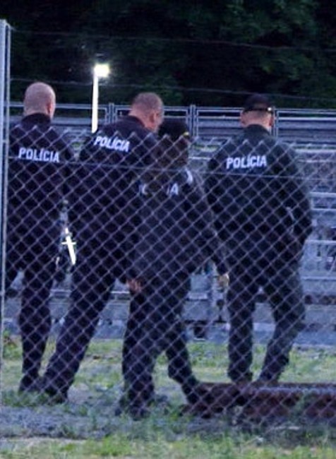 Zásah hasičov vo vodnej elektrárni. Z Hrona vytiahli bezvládne telo